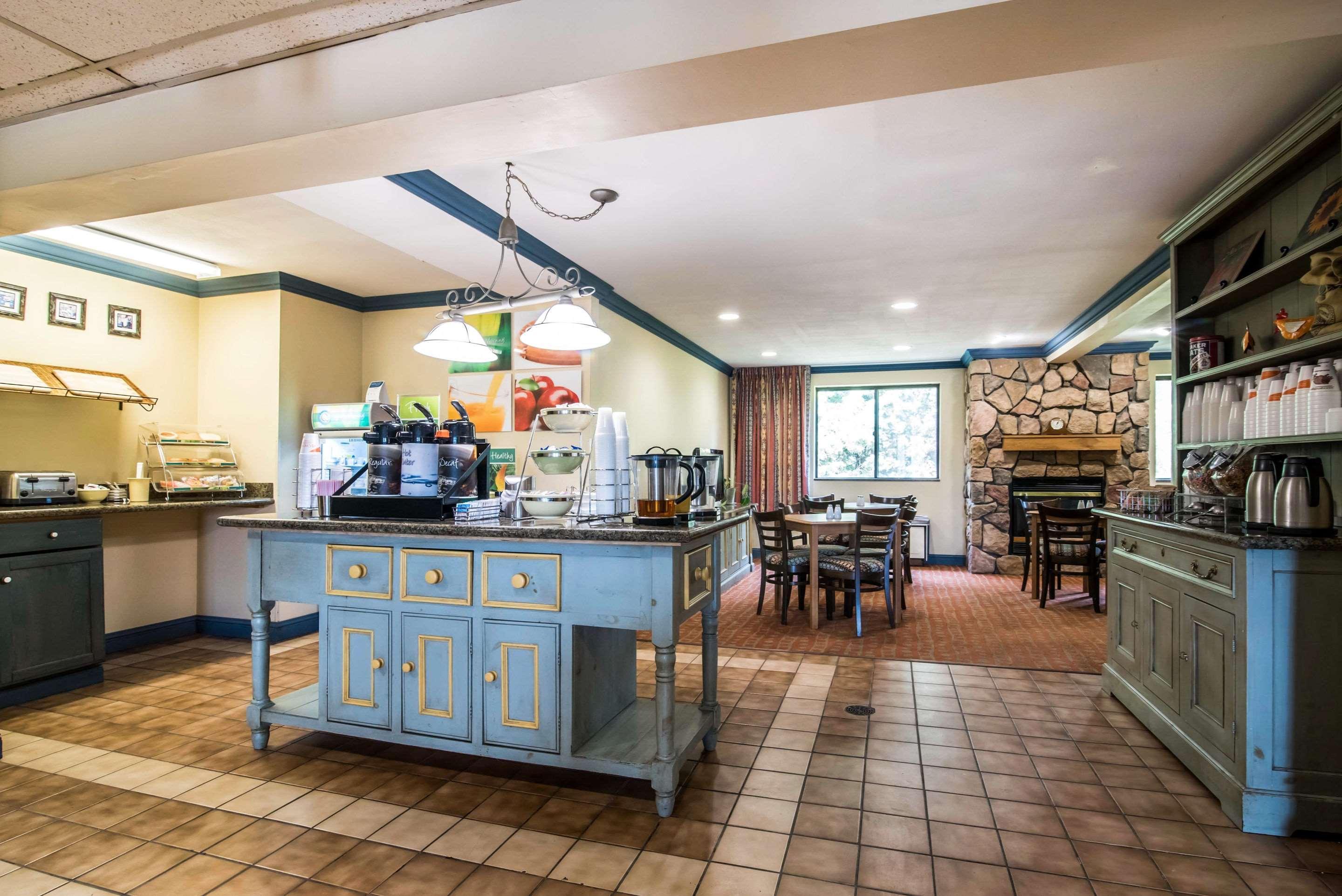 Quality Inn Cortland - University Area Esterno foto